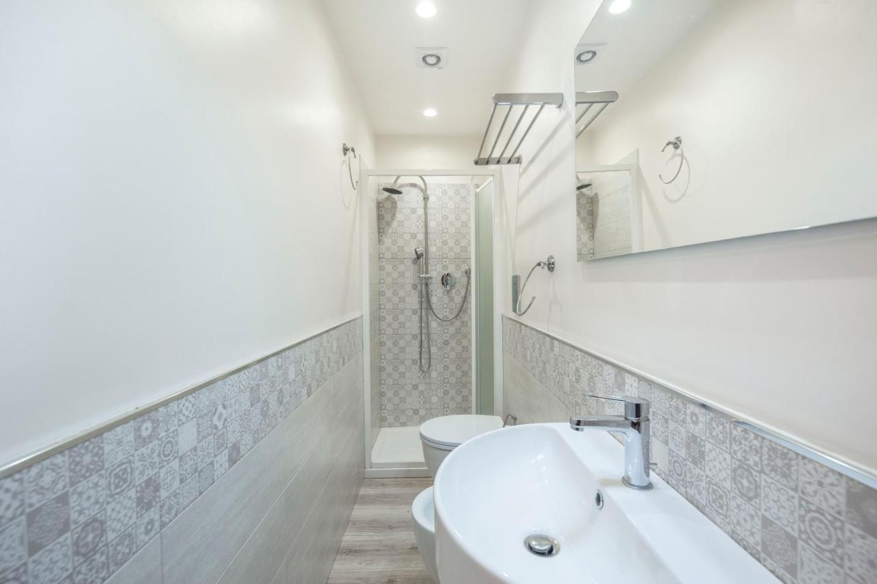 B&B Ambitious Aeroporto di Catania Fontana Rossa Esterno foto