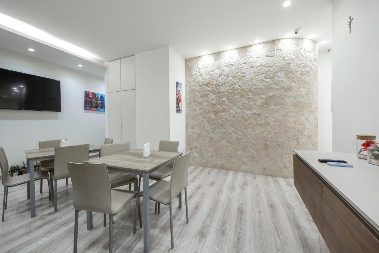 B&B Ambitious Aeroporto di Catania Fontana Rossa Esterno foto
